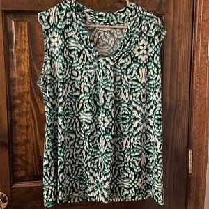 Flattering XL Dana Buchman Blouse